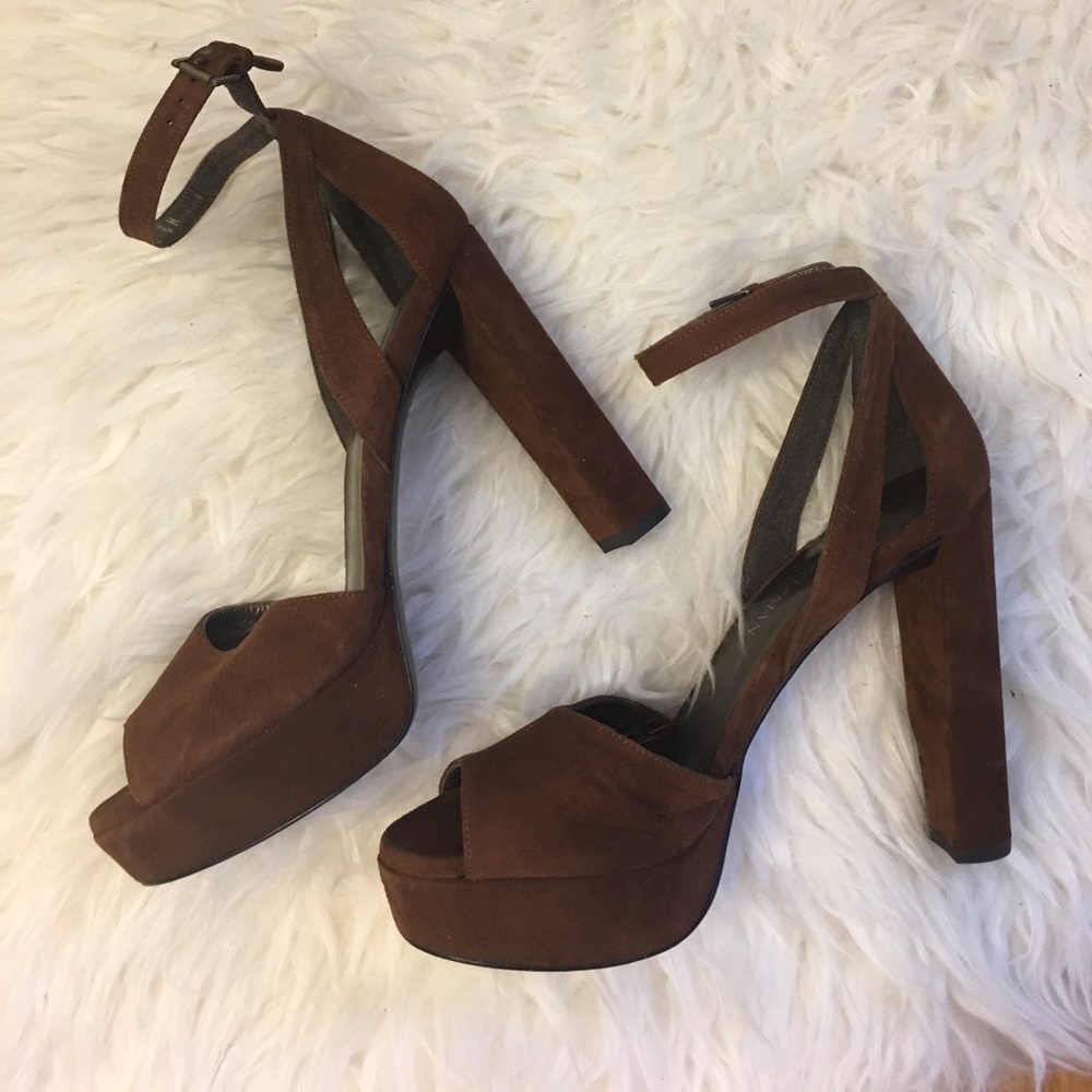 Stuart Weitzman MOST COMFORTABLE HEELS ever!